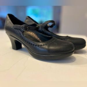 Comfy and Versatile Dansko Bett Napa Black Leather Mary Jane Heels